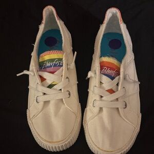 BLOWFISH Malibu White Canvas Slip On Rainbow Accent shoes Sz 8.5